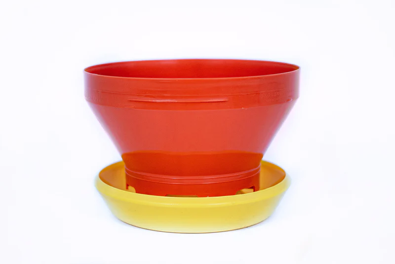 COM-002 Comedero Tipo Tolva